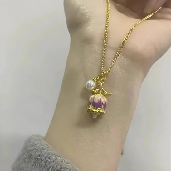 Elegant Pink Tulip Pearl Necklace